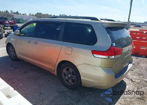 2014 Toyota Sienna Limited V6 7 Passenger z USA, uszkodzony, nr VIN 5TDYK3DC2ES507702